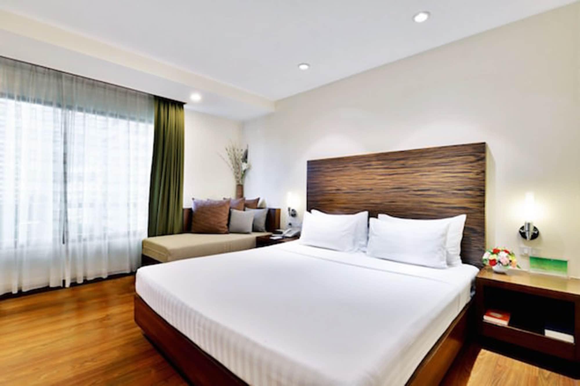 St. James Hotel Bangkok Esterno foto
