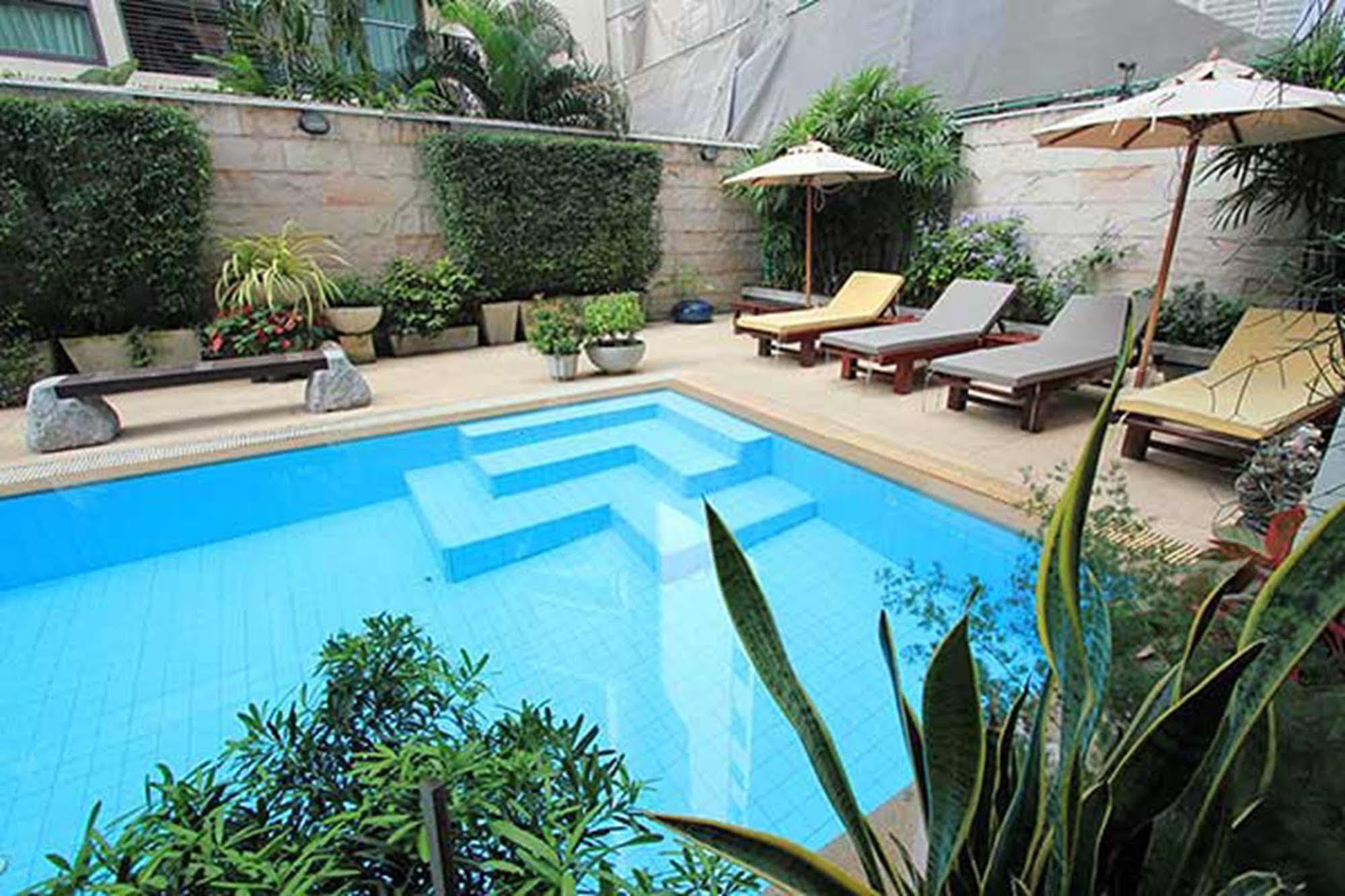 St. James Hotel Bangkok Esterno foto